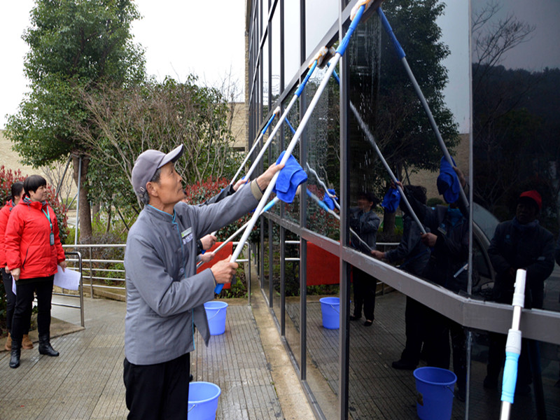 動物園保潔實(shí)操.JPG